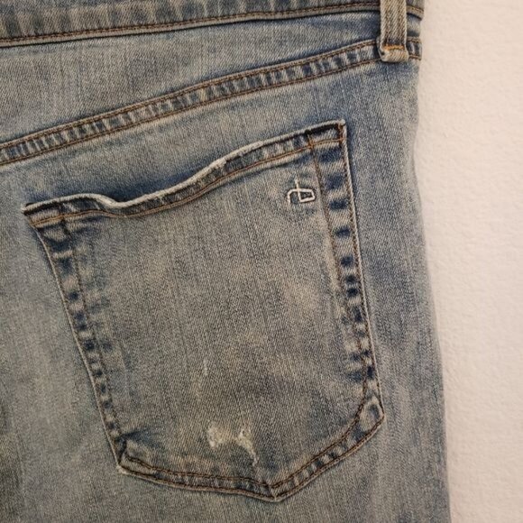 Rag & Bone Distressed Bermuda Denim Shorts Med Wash Standard Issue Size 38 EUC - Picture 5 of 9